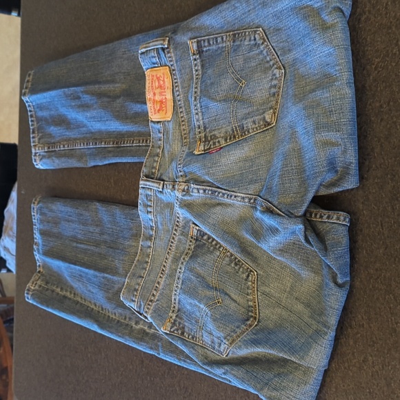 Levi's 559 Jeans - Picture 7 of 9